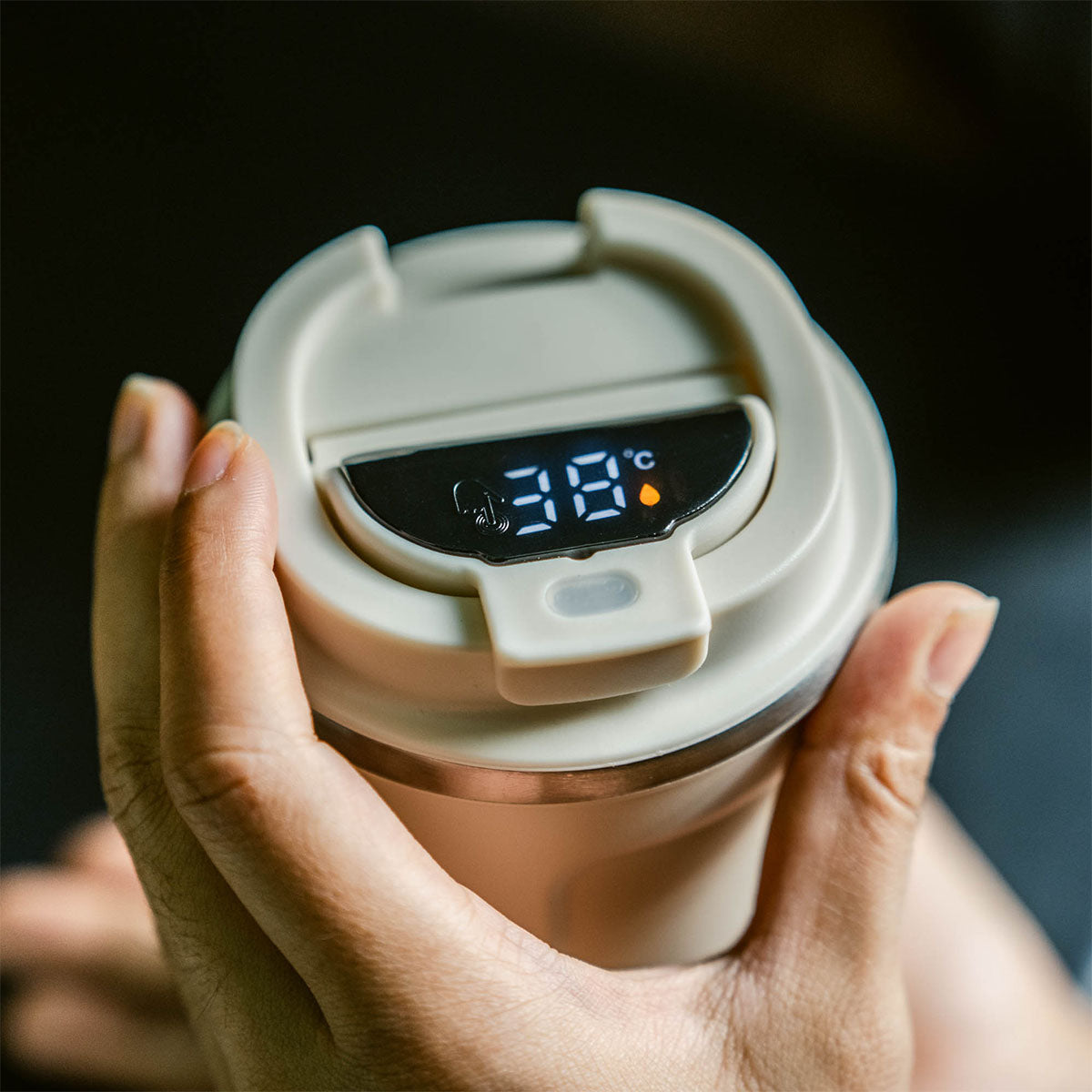 Smart Mug with Temperature Display Lid