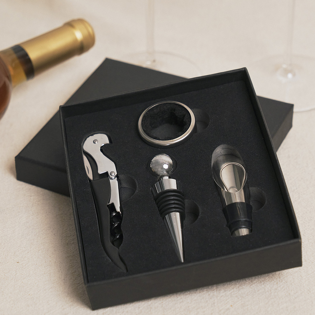 Wine Accessories in PU Leather case
