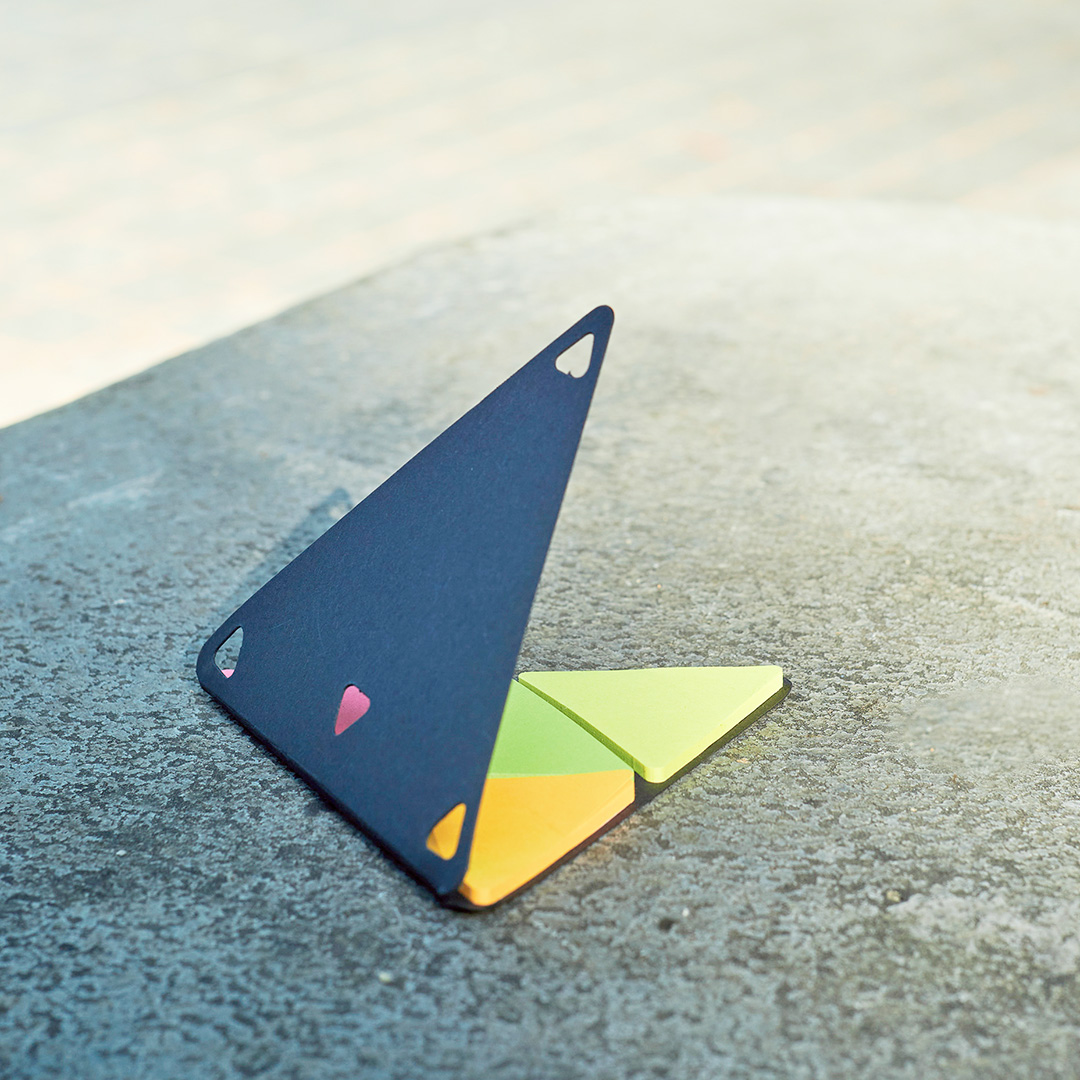 Triangular Memo Pad