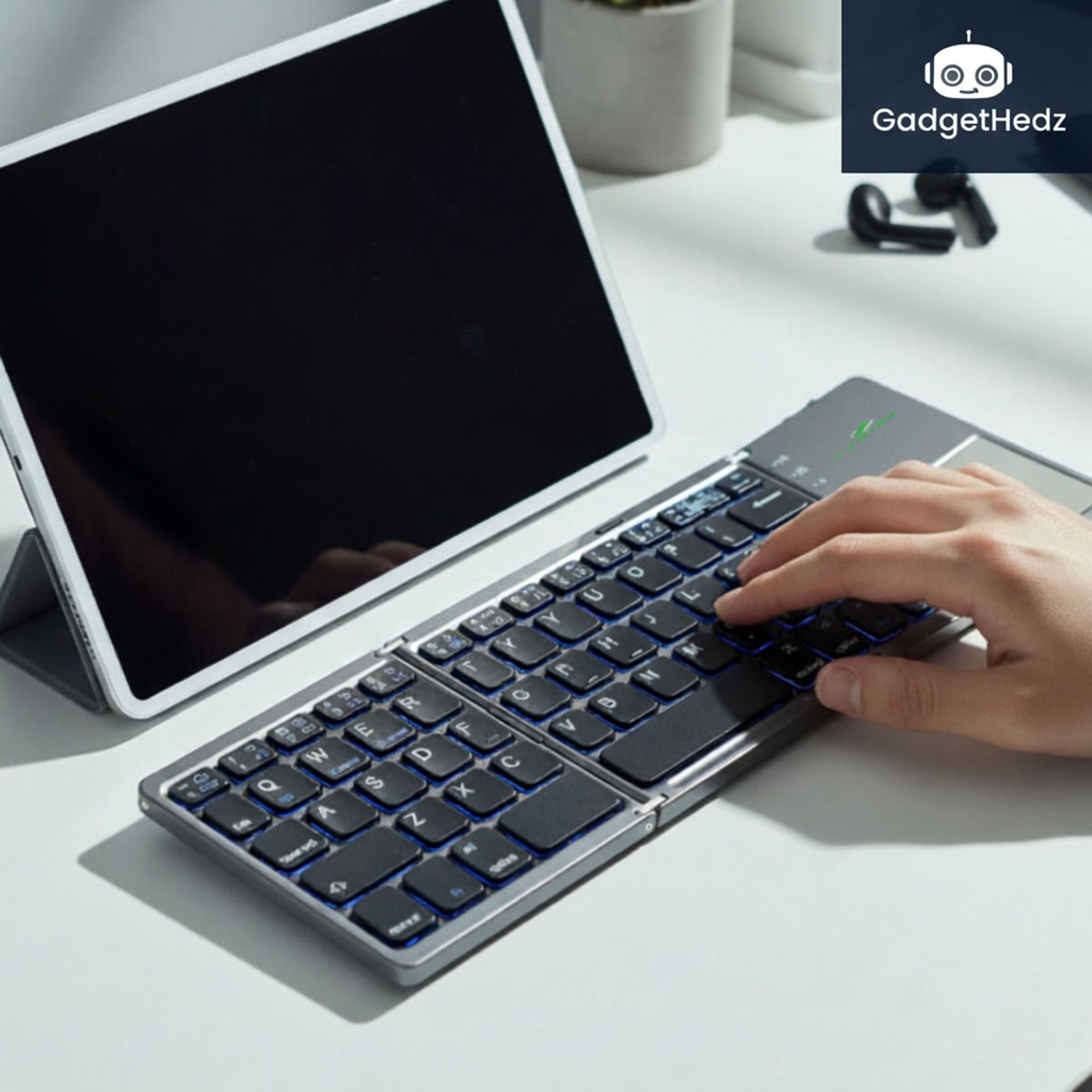 GadgetHedz Collapsible Foldable Keyboard