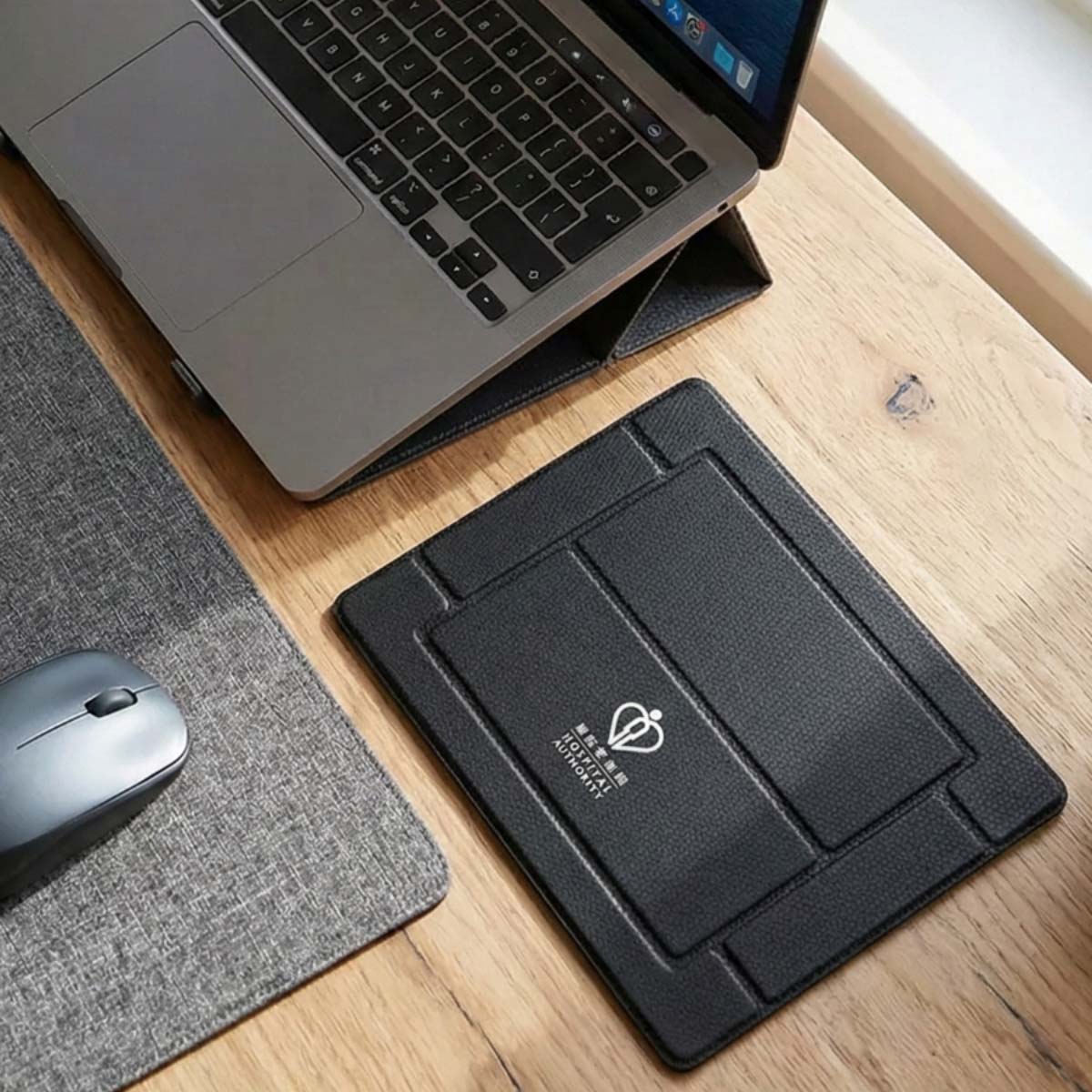 Vizarra Slimline Laptop Stand and Mousemat