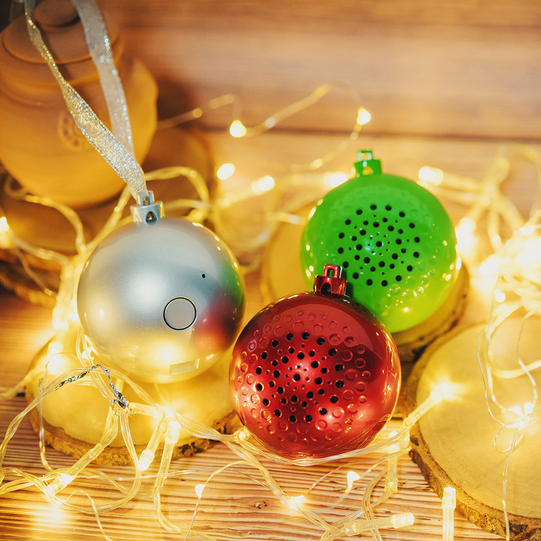 Wireless Christmas Bauble Speaker